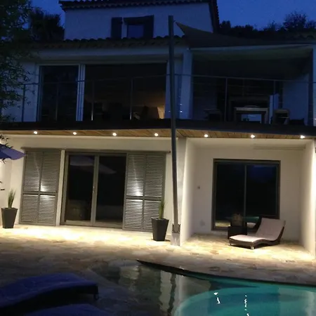 Les Voiles De Valescure Bed & Breakfast